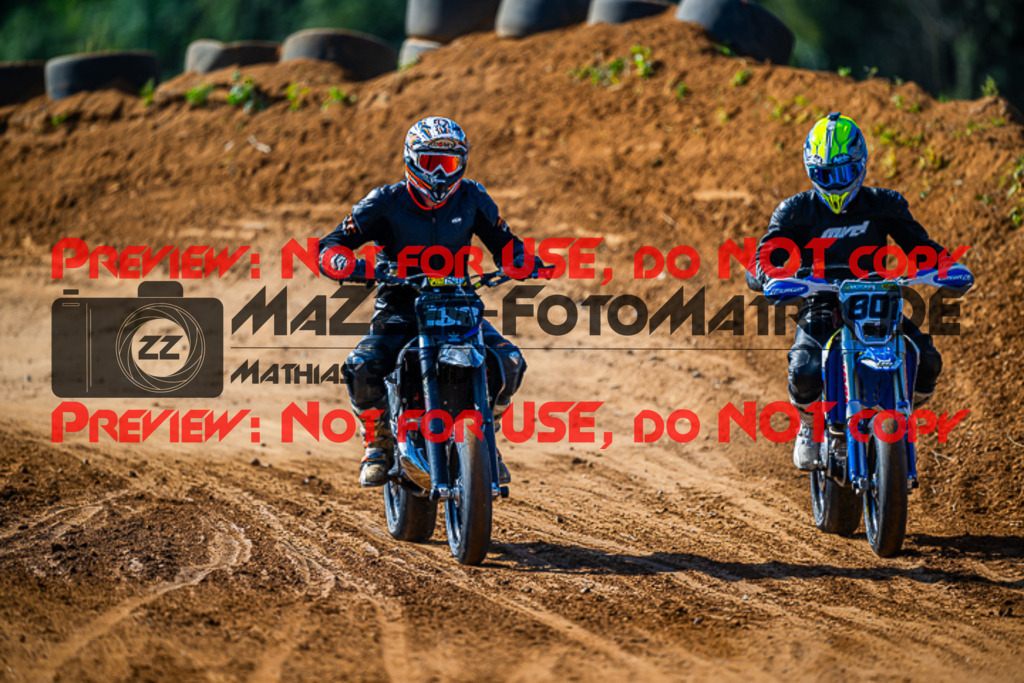 MaZZes_FotoMatrix_230916_1215 | S4