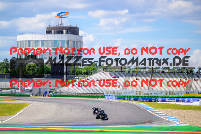 MaZZes_FotoMatrix_240615_8615 | WEISS