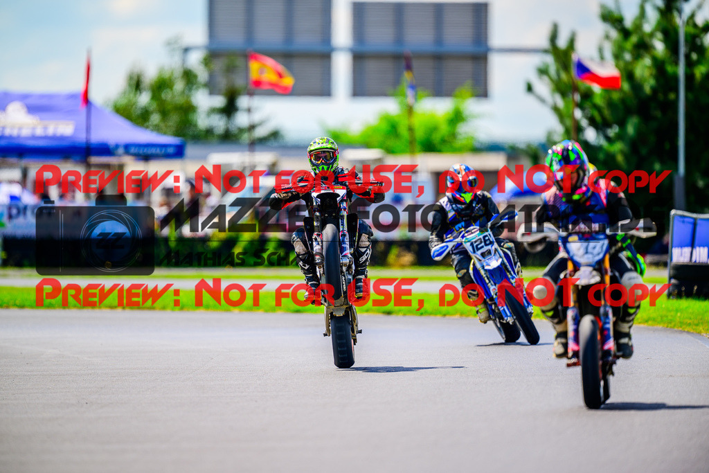 MaZZes_FotoMatrix_240714_6007705_7726 | UE40