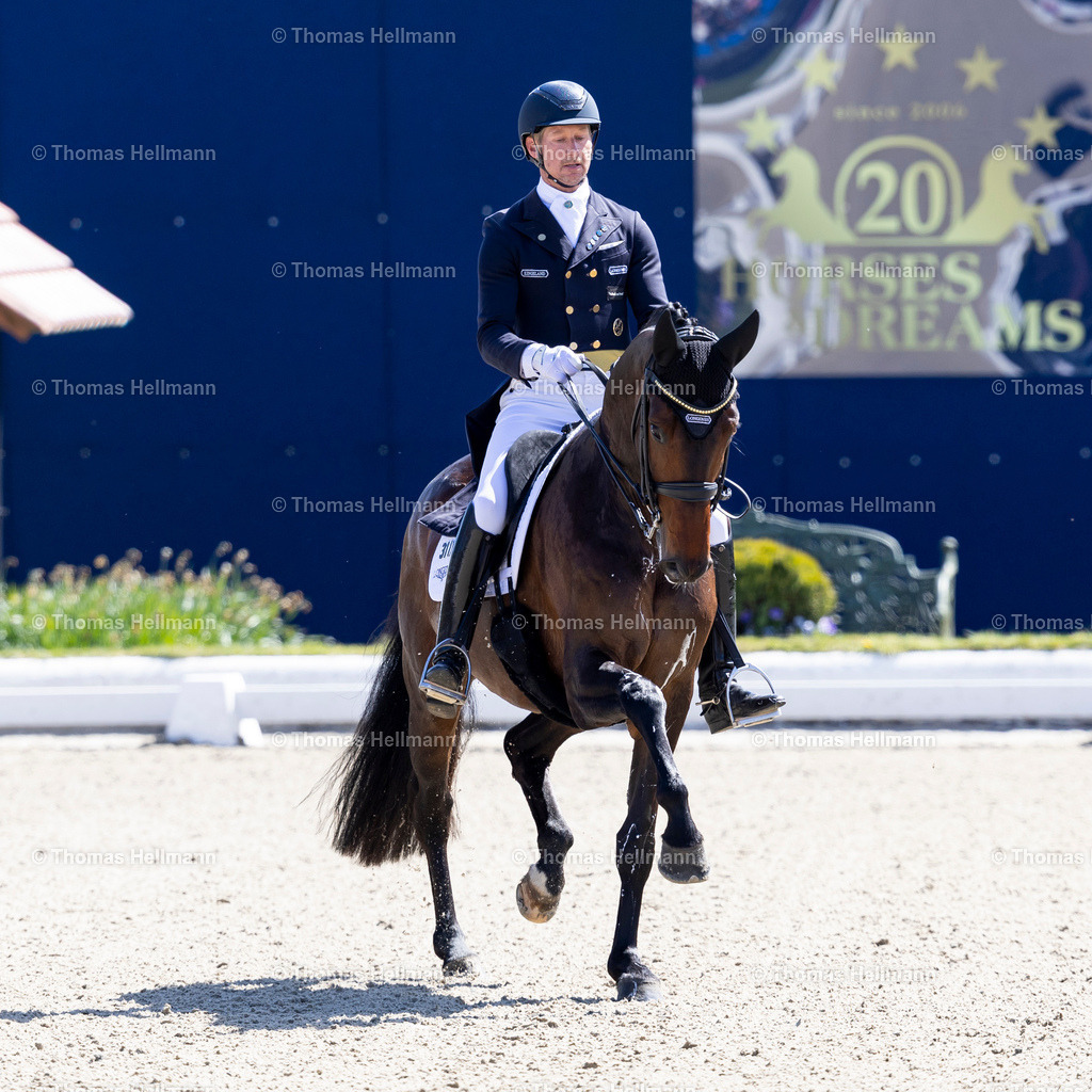 TH_311-KITTEL Patrik (SWE)_ J_ADORE DIOR H_36552 | Horses &amp; Dreams 2026 am 26.04.26 in Hagen a.T.W., Thomas Hellmann, 311KITTEL Patrik (SWE), J'ADORE DIOR H