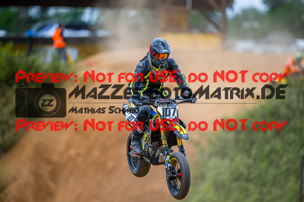 MaZZes_FotoMatrix_220528_7858 | Fotograf Mathias Schmid
Sportfotograf,
Eventfotograf,
Hochzeitsfotograf,
Portraitfotograf