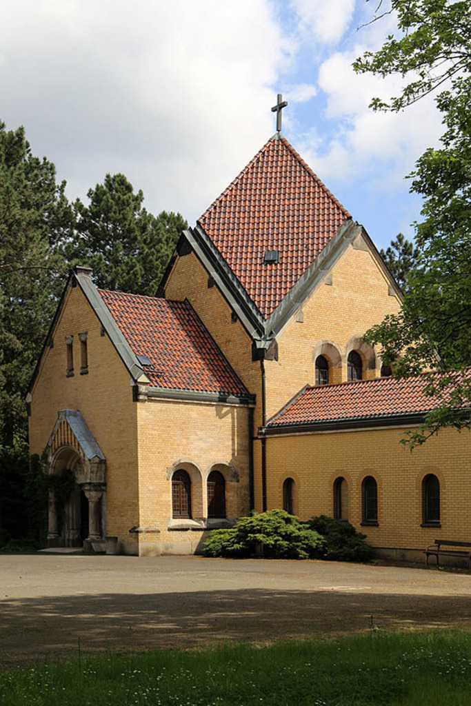 Ostfriedhof | Das Team hinter BILDLEXIKON LEIPZIG bündelt historische wie aktuelle Informationen über die Stadt Leipzig in Text und Bild auf einer Plattform und stellt diese der interessierten Öffentlichkeit zur Verfügung.