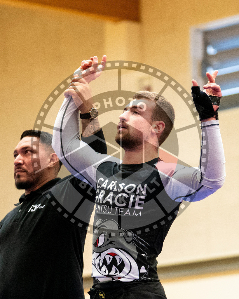 20231118PBB13507 | Fighters compete during the AJP Tour 600 Frankfurt Championship in Frankfurt/Main, Germany, on November 18, 2023.
