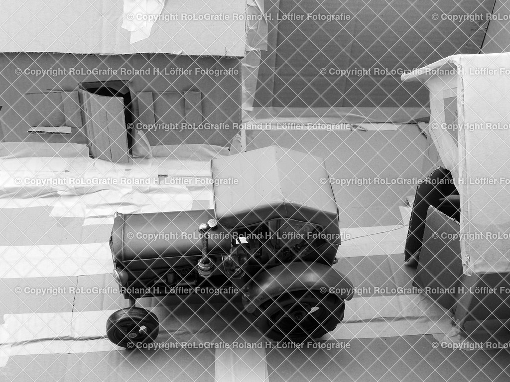 20241105_Modellandschaft mit Fahrzeugen SWoL-7 | Modellfahrzeug in Modellandschaft - Realisiert mit Pictrs.com