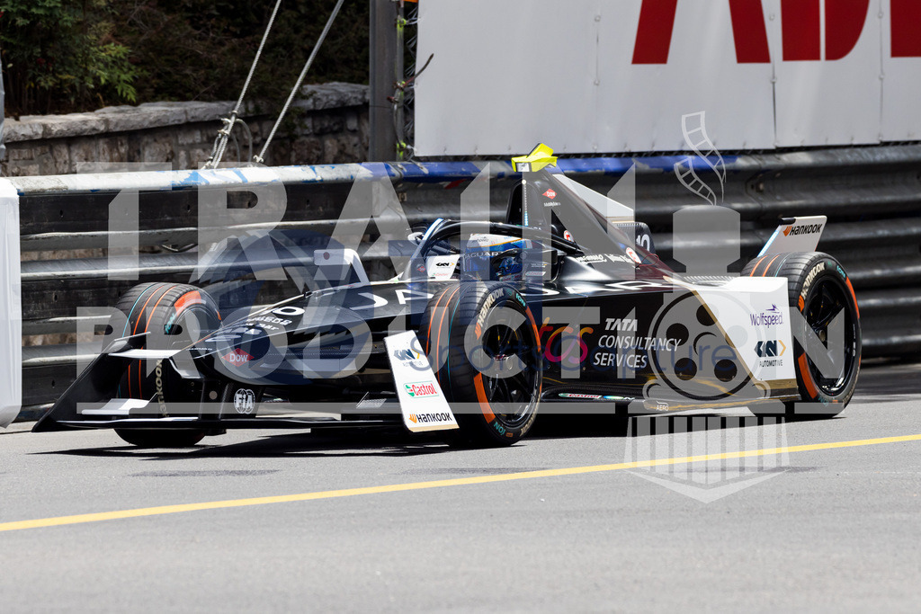 GEPA-20230506-101-147- | MONTE CARLO,MONACO,06.MAY.23 - MOTORSPORTS, FORMULA E - E-Prix of Monaco, Circuit de Monaco. Image shows Sam Bird (GBR / Jaguar).  Photo: GEPA pictures/ Matthias Trinkl