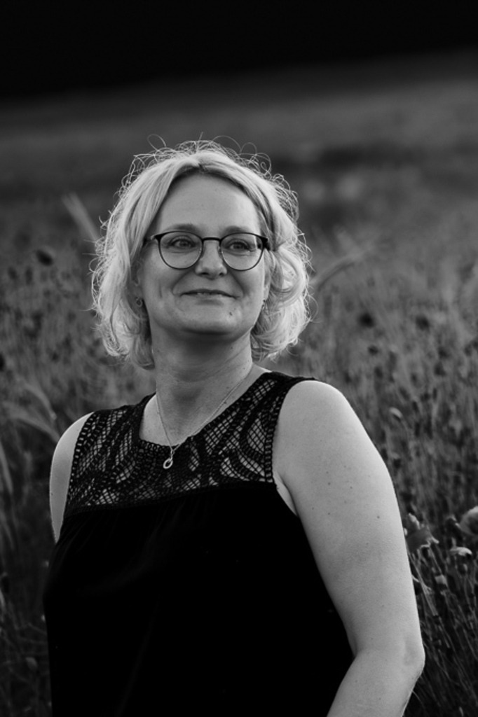 Inga | Kaufen sie online außergewöhnliche Fotografien auf Leinwand Acrylglas Fotoprint Aludibond von holgerweigeltfotografie - Realized with Pictrs.com
