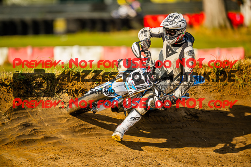 MaZZes_FotoMatrix_230701_5692 | S4