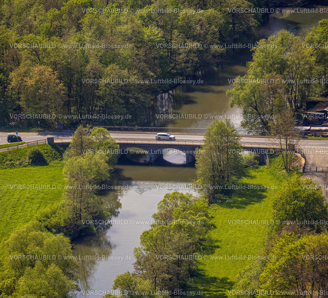 Meschede240506018 | Luftbild, Ruhrbrücke Laer, Fluss Ruhr, Arnsberger Straße Landesstraße L743,  Berghausen, Meschede, Sauerland, Nordrhein-Westfalen, Deutschland