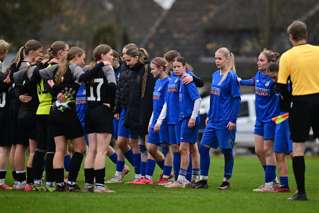 Fußball I Juniorinnen I Saison 2025-2026 I Niedersachsenpokal I Viertelfinale I JFV A-O-B-H-H - FC Rosengarten I 34791 | Der Sportfotograf. - Realisiert mit Pictrs.com