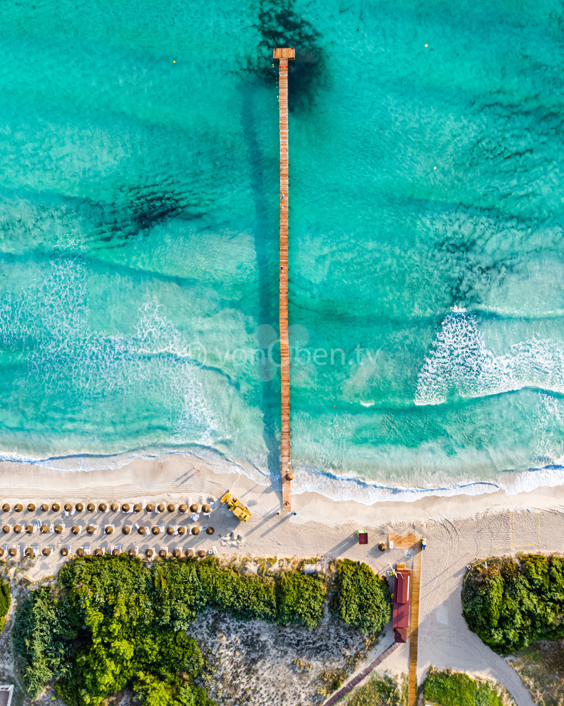 Holzsteg an der Play de Muro | Luftbilder, Drohnenbilder, Oberfranken, Bayern, Kronach, Lichtenfels, Kulmbach, Thüringen, Frankenwald, Thüringerwald - Realisiert mit Pictrs.com