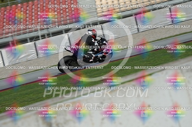 2025_10_22_PBK_22015 | Sportfotografie; SlowMotion; Video; Rennstrecke; Hafeneger; Speer; Racing; RSE; BMW; CBO; Trackday; Motorsportarena; Hockenheimring; Brno; Most; Barcelona; Valencia