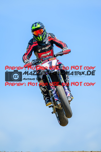 MaZZes_FotoMatrix_240622_6007705_7472 | UE40