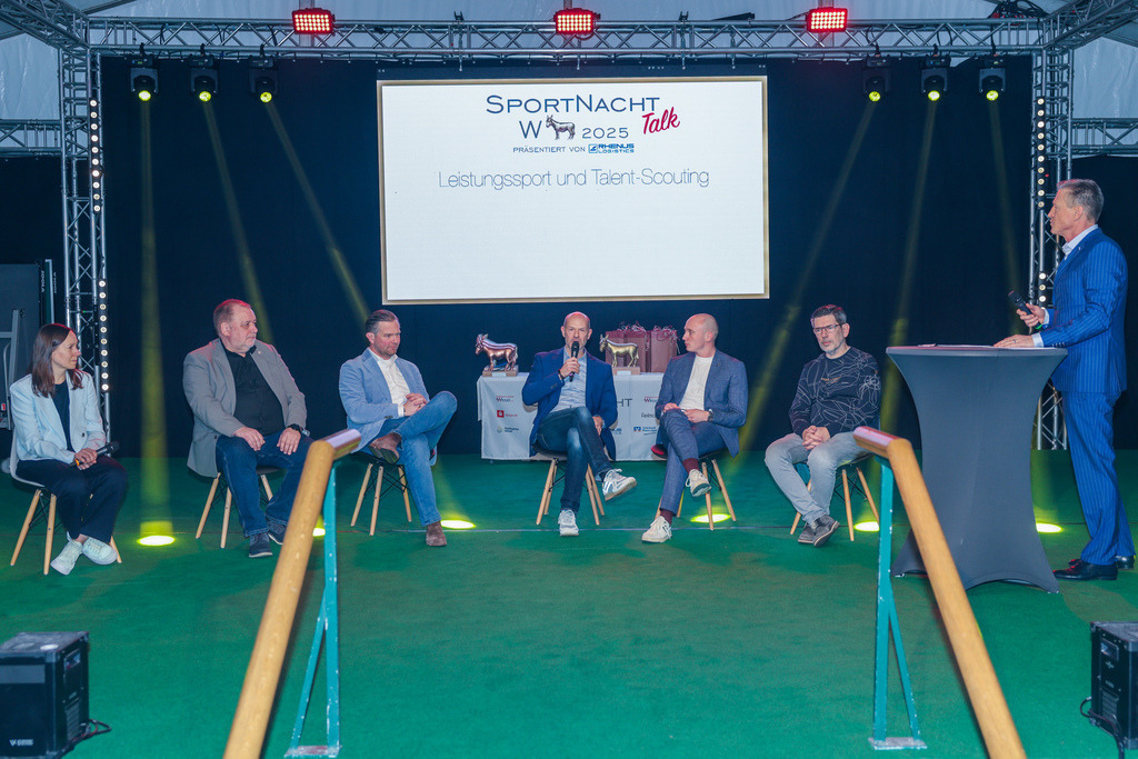 top-top.de250214-239 | Die 3. Weseler SportNacht, die große Sportgala mit Ehrungen der Weseler Sportler des Jahres 2024 findet am Freitag, den 14.02.2025 im Festzelt an der Rheinpromenade statt.Foto: Erwin Pottgiesser