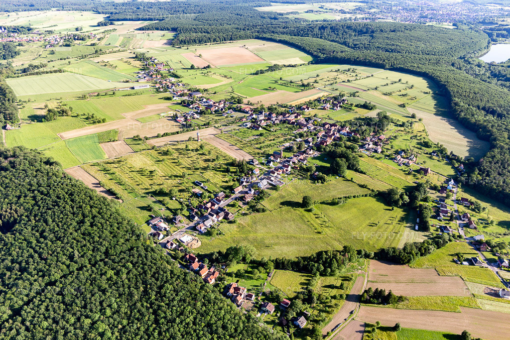 Aerial view: View of the town in Nehwiller-près-Wœrth in the state Bas-Rhin, France.Photo: IMG_115395.jpg taken on 06/16/2019 by Werner Riehm/FLY-FOTO.comResolution of the original: 5472 x 3648 px