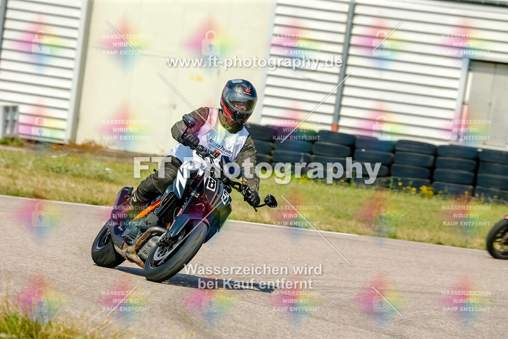 Chambley Juli-0406 | Hier findet Ihr Bilder von Touristenfahrten auf der Nürburgring Nordschleife oder von anderen Veranstaltungen die ich besucht habe. Viel Spass beim Durch Schauen 