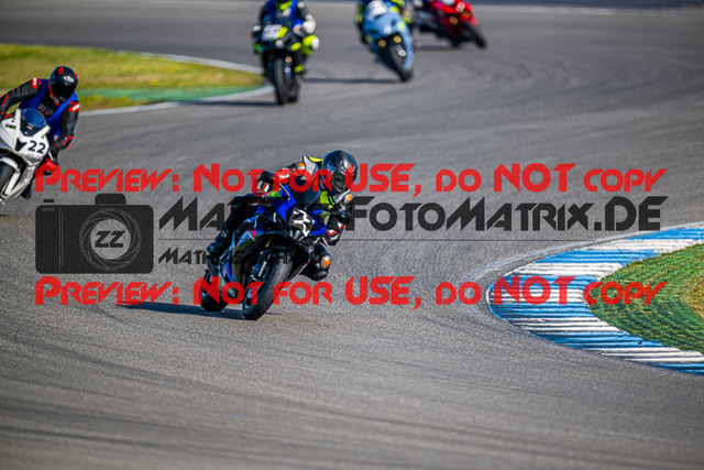 MaZZes_FotoMatrix_230410_3292 | INST