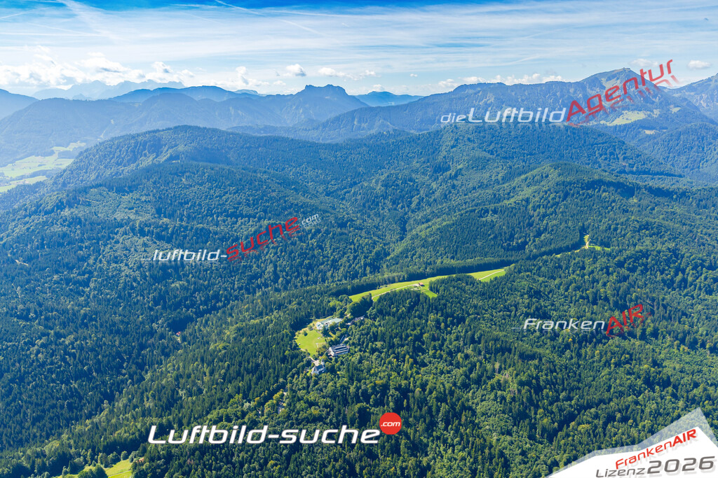 Luftaufnahme von Maria Eck Siegsdorf Bild- Das Luftbild wurde 2025 vom UL-Flugzeug heraus erstellt ( keine Drohne ) - Hochauflösende Luftaufnahme -Nicht vergleichbar mit Google Maps oder Satelittenbilder- Die Geschenkidee !Mit Lizenz und Bildrechte bestellbar