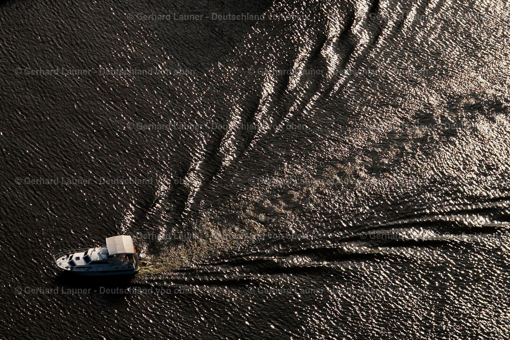 2790325 | Boot auf der Spree, Berlin