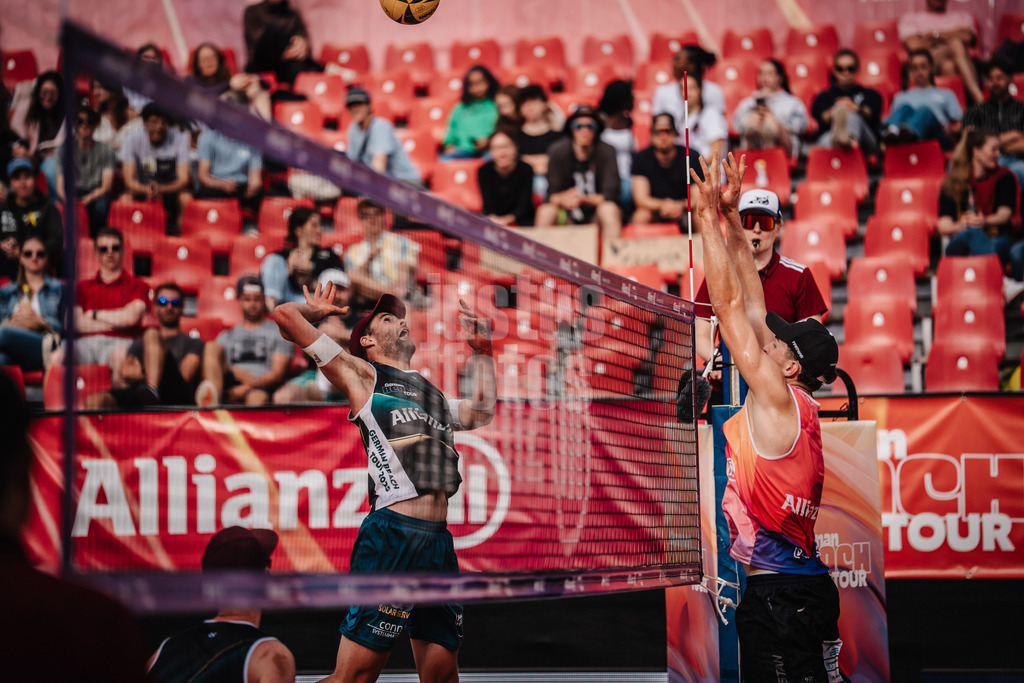 Beachvolleyball | Männer | Allianz German Beach Tour 2025 | Tourstop München | 10.07.2025 | Manuel Harms beim Angriff