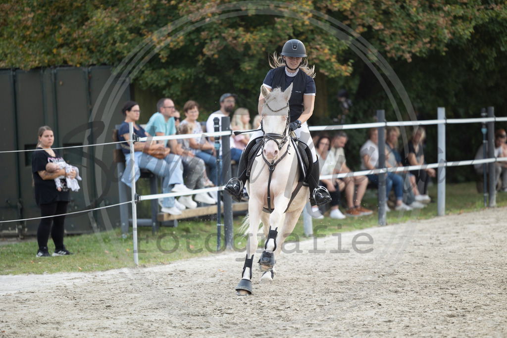 994A2234 | sabrinanicolaifotografie - Realisiert mit Pictrs.com