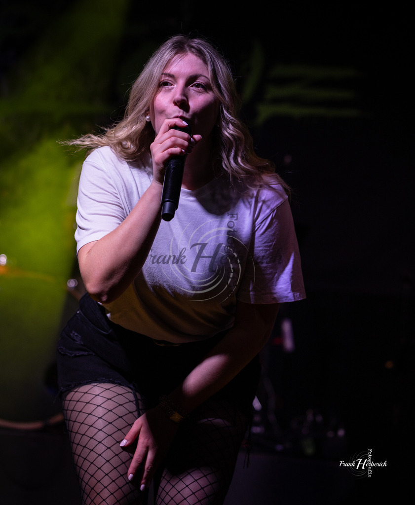 Valine Vibe HDOT Walldürn 04.04.2026 | Frank Herberich Fotografie, Frank Herberich, Fotografie, Hochzeit, Portrait, St. Peter Ording, Ording, Westerhever, Nordsee, Frank Fotografie, Hardheim,  Odenwald,Walldürn, Band,Eventfotografie - Realisiert mit Pictrs.com