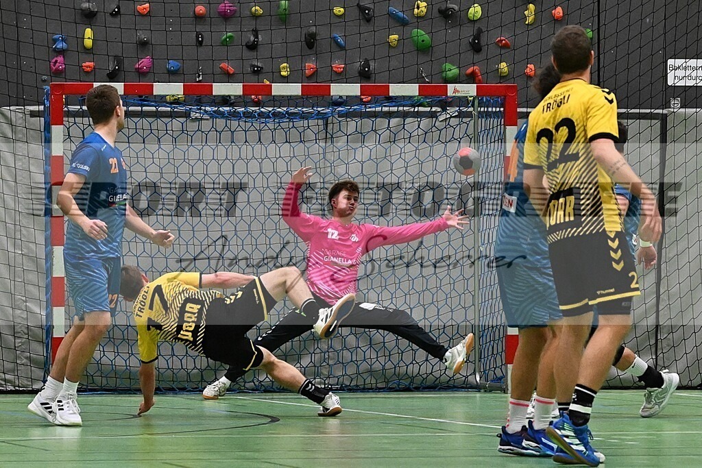 aaaaaDSC_1998 | Kaufen Sie Sportbilder im Onlineshop von Andy Scherrer Sportfotografie. Faszinierende Bilder von Sportevents aus der ganzen Schweiz. Fussball, Frauenfussball, Unihockey, Handball, Schwingen und weiteren Sportarten. - Realisiert mit Pictrs.com