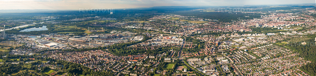 Luftbild: Karlsruhe von Südwesten im Ortsteil Weststadt in Karlsruhe im Bundesland Baden-Württemberg in Deutschland. Foto: IMG_57928-Bearbeitet.jpg vom 16.06.2013 durch Werner Riehm/FLY-FOTO.deAuflösung des Originals: 13086 x 3153 px
