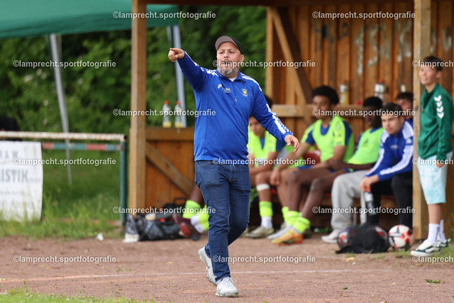 Fußball I Junioren I Kreispokal Lübeck I Finale I JSG Concordia Lübeck - TSV Siems I 09.06.2025.182 | Ahmet Hidir (Trainer, JSG Concordia Lübeck) - Realisiert mit Pictrs.com