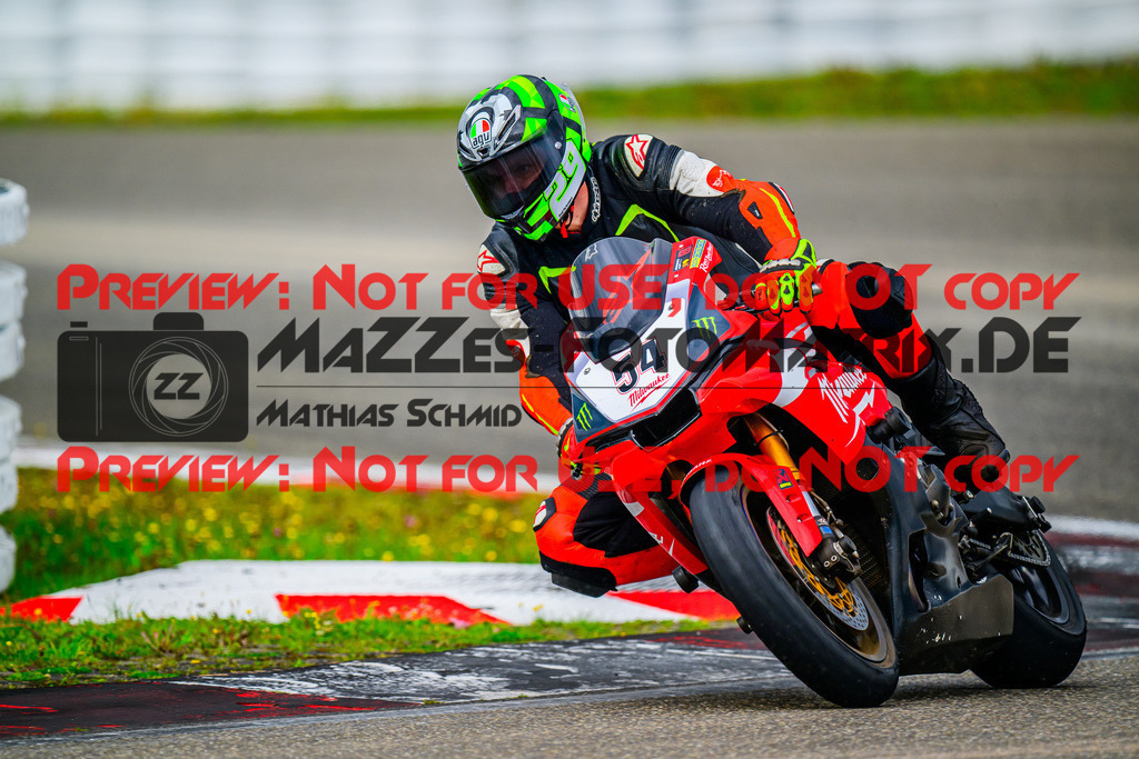 MaZZes_FotoMatrix_240910_6007705_3055 | ROT