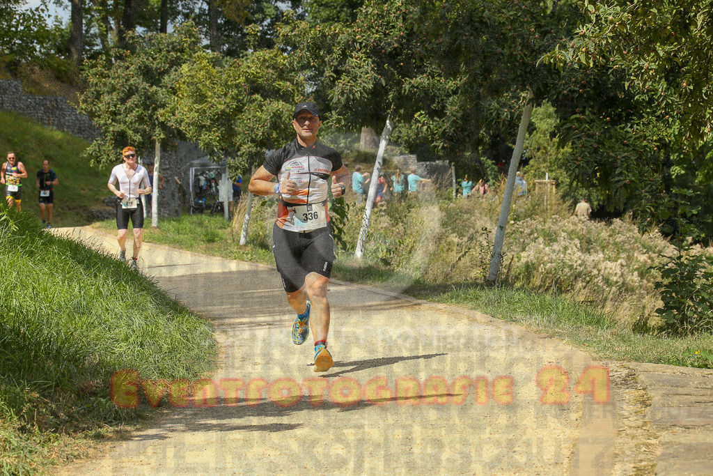 250824_1338_EX1_3084 | Sportfotografie im Rhein-Sieg Kreis, Köln, Bonn, NRW, Rheinland Pfalz, Hessen, etc. Unser Tätigkeitsfeld umfasst den Laufsport vom Volkslauf über den Marathon, Duathlon, Triathon bis zum Ultralauf wie Kölnpfad Ultra oder Schindertrail.