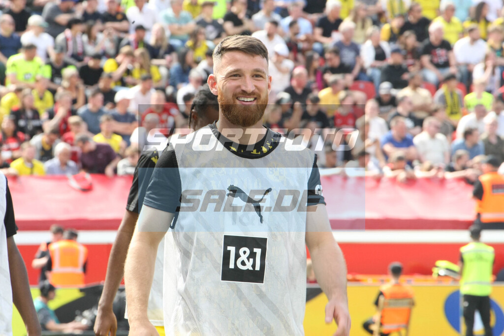 Bayer 04 Leverkusen - Borussia Dortmund | Salih Özcan - © Sportfoto-Sale (MK) - Realisiert mit Pictrs.com