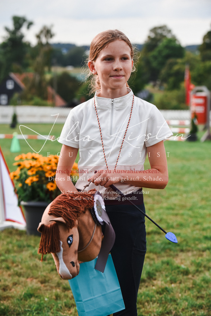 DSC_4803 | Pferde- und Turnierfotografie in Westsachsen. Pferdeportraits, Auftragszeichnungen und intuitive Kunst.