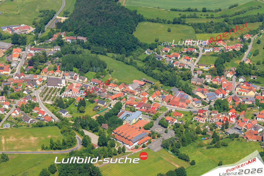 Luftbild von Trossenfurt Oberaurach - Luftaufnahme wurde 2016 von https://frankenair.de mittels Flugzeug (keine Drohne) erstellt - die Geschenkidee