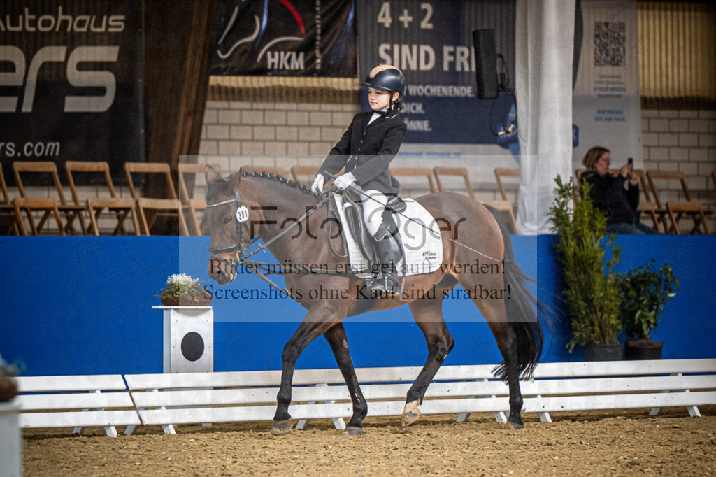 DOS_0500 | Entdecke hochwertige Reitturnierfotos von Foto Oger. Professionell, emotional und authentisch – jetzt Lieblingsmomente im Shop bestellen.Deutschlandweite Turnierfotografie. - Realisiert mit Pictrs.com