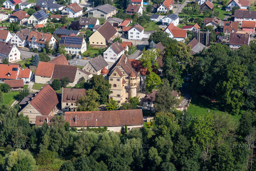 Luftbild: Schloß Grüningen im Ortsteil Grüningen in Riedlingen im Bundesland Baden-Württemberg in Deutschland. Foto: IMG_129258.jpg vom 05.09.2021 durch Werner Riehm/FLY-FOTO.de
