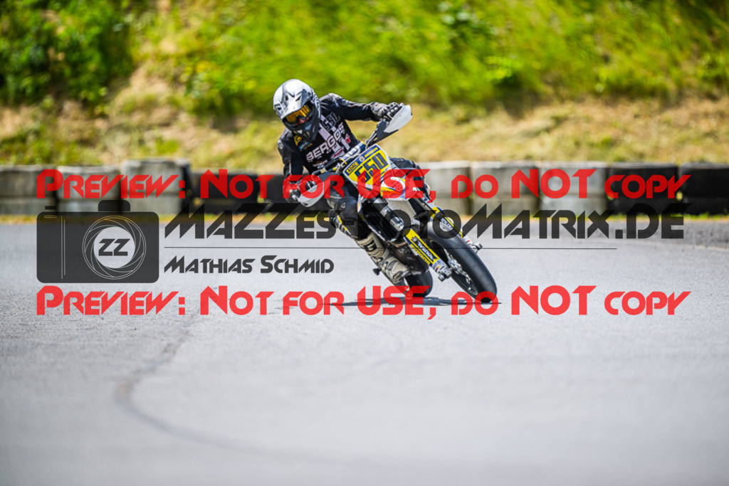 MaZZes_FotoMatrix_220528_1060 | Fotograf Mathias Schmid
Sportfotograf,
Eventfotograf,
Hochzeitsfotograf,
Portraitfotograf