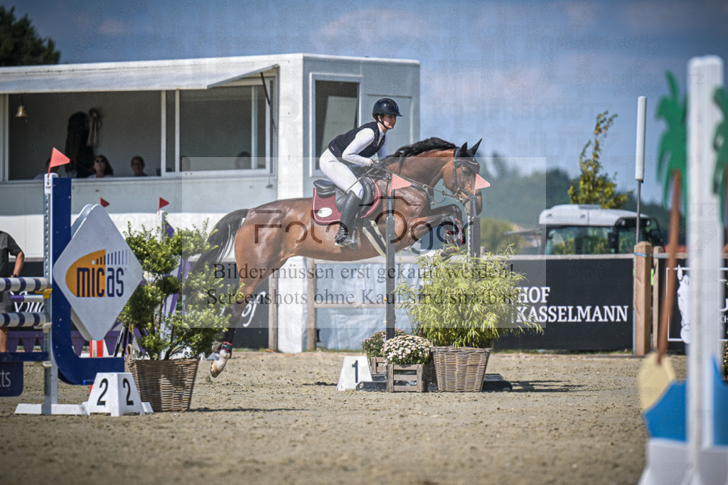 DOS_1664 | Entdecke hochwertige Reitturnierfotos von Foto Oger. Professionell, emotional und authentisch – jetzt Lieblingsmomente im Shop bestellen.Deutschlandweite Turnierfotografie. - Realisiert mit Pictrs.com