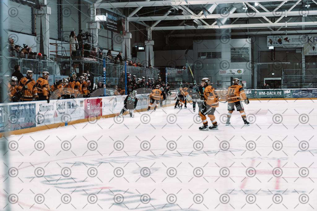 Alligators_vs_Fuessen_26.10.2025-054 | Höchstadt Alligators Fotogalerie: Eishockey-Action aus Franken. Professionelle Spielfotos, Portraits & Stadionbilder zum Download. Jetzt entdecken! - Realisiert mit Pictrs.com