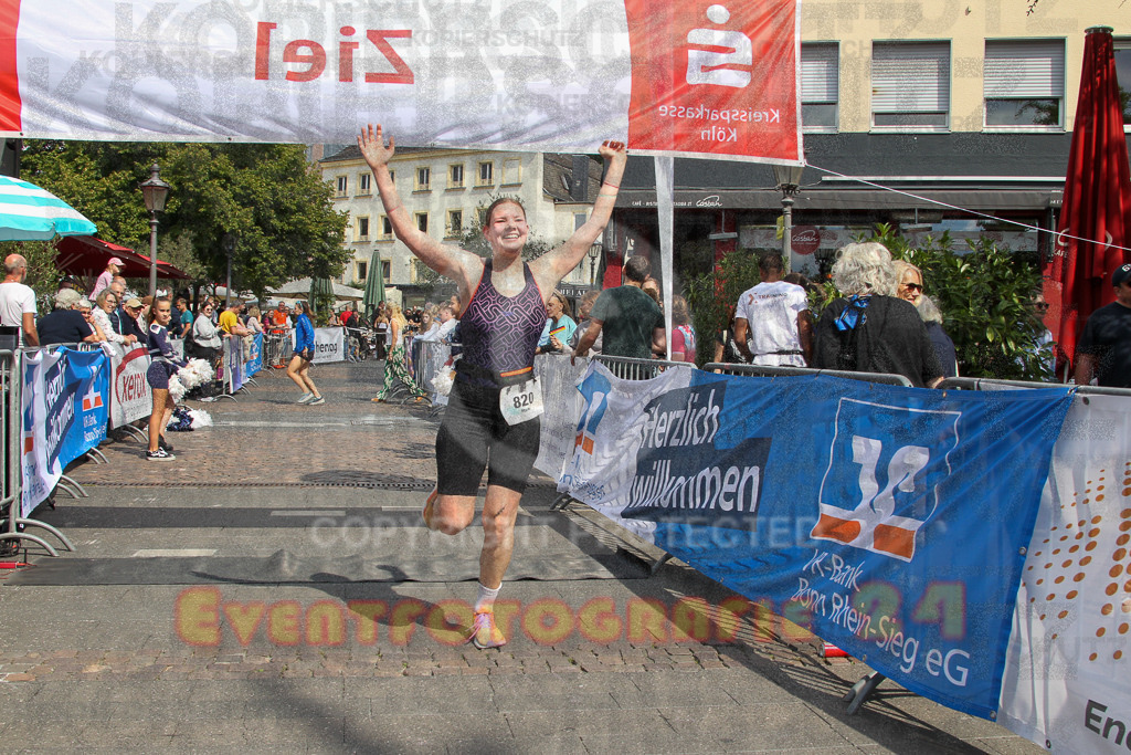 250824_1501_EV4_2559 | Sportfotografie im Rhein-Sieg Kreis, Köln, Bonn, NRW, Rheinland Pfalz, Hessen, etc. Unser Tätigkeitsfeld umfasst den Laufsport vom Volkslauf über den Marathon, Duathlon, Triathon bis zum Ultralauf wie Kölnpfad Ultra oder Schindertrail.