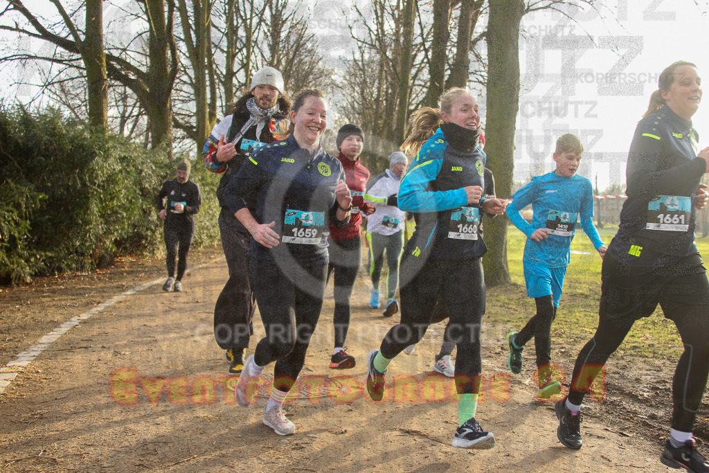 241231_1020_EV4_3884 | Sportfotografie im Rhein-Sieg Kreis, Köln, Bonn, NRW, Rheinland Pfalz, Hessen, etc. Unser Tätigkeitsfeld umfasst den Laufsport vom Volkslauf über den Marathon, Duathlon, Triathon bis zum Ultralauf wie Kölnpfad Ultra oder Schindertrail.