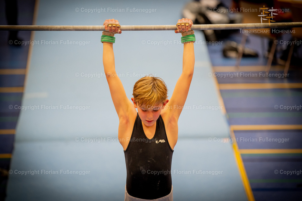 Promo-30 | "Fussifoto.com – Ihr Ansprechpartner für hochwertige Fotografie! Entdecken Sie kreative Bilder und professionelle Dienstleistungen. Kontaktieren Sie uns für Ihre Projekte!"