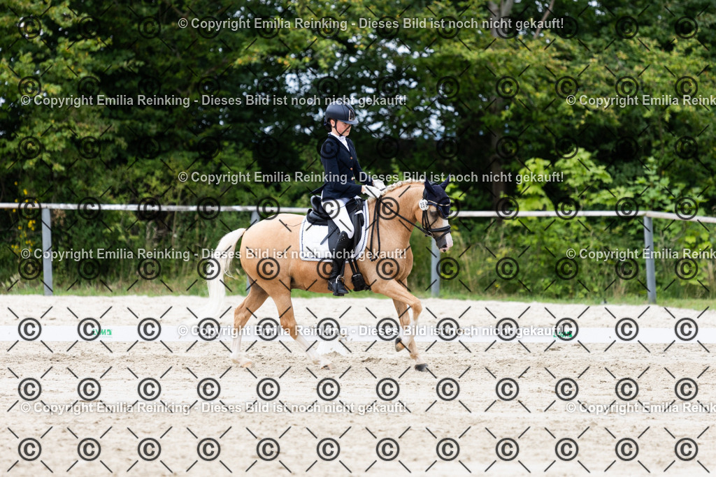 CL5A8657 | Emilia Reinking Fotografie - Realisiert mit Pictrs.com