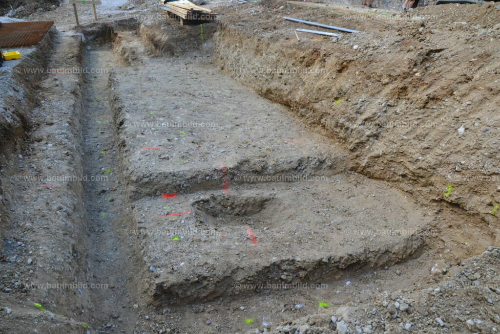 bib-lg02-erdarbeiten-0095 | Nach LV-Leistungsgruppen sortierte Detailfotos über den Bau eines Hauses. Alle Hausbau-Bilder direkt vom Urheber und Autor der Website Haus-Selber-Bauen.com