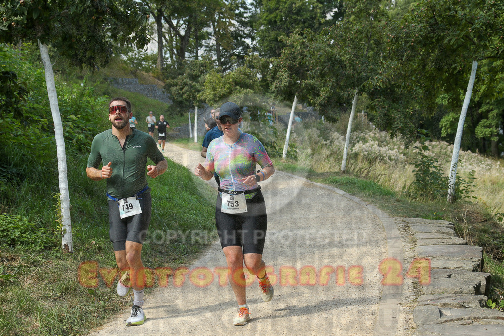 250824_1441_EX1_7151 | Sportfotografie im Rhein-Sieg Kreis, Köln, Bonn, NRW, Rheinland Pfalz, Hessen, etc. Unser Tätigkeitsfeld umfasst den Laufsport vom Volkslauf über den Marathon, Duathlon, Triathon bis zum Ultralauf wie Kölnpfad Ultra oder Schindertrail.