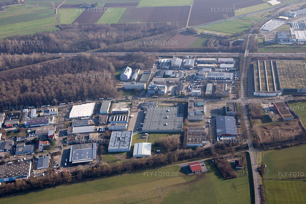 Luftbild: Herdweg im Ortsteil Grötzingen in Karlsruhe im Bundesland Baden-Württemberg in Deutschland. Foto: IMG_085287.jpg vom 19.12.2015 durch Werner Riehm/FLY-FOTO.de