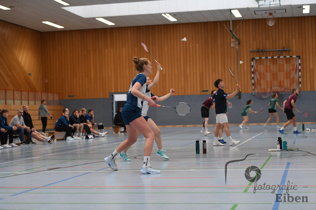 Badminton TV Metjendorf | Frauen Doppel, Wiebke Schwetje und Kira Veldmann; Badminton TV Metjendorf am 26.10.2025 in Metjendorf (Sporthalle Auf dem Kamp); Photo: Philip Eiben 2025 - Realisiert mit Pictrs.com
