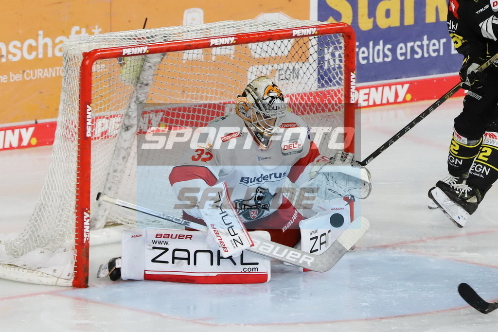 Devin Williams - EVR | Devin Williams - EVR - Realisiert mit Pictrs.com