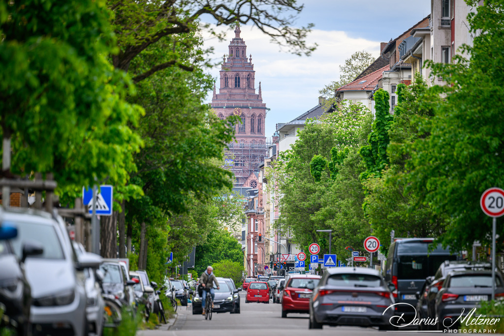 Der Mainzer Dom | Der Mainzer Dom fotografiert aus der Boppstrasse in Mainz