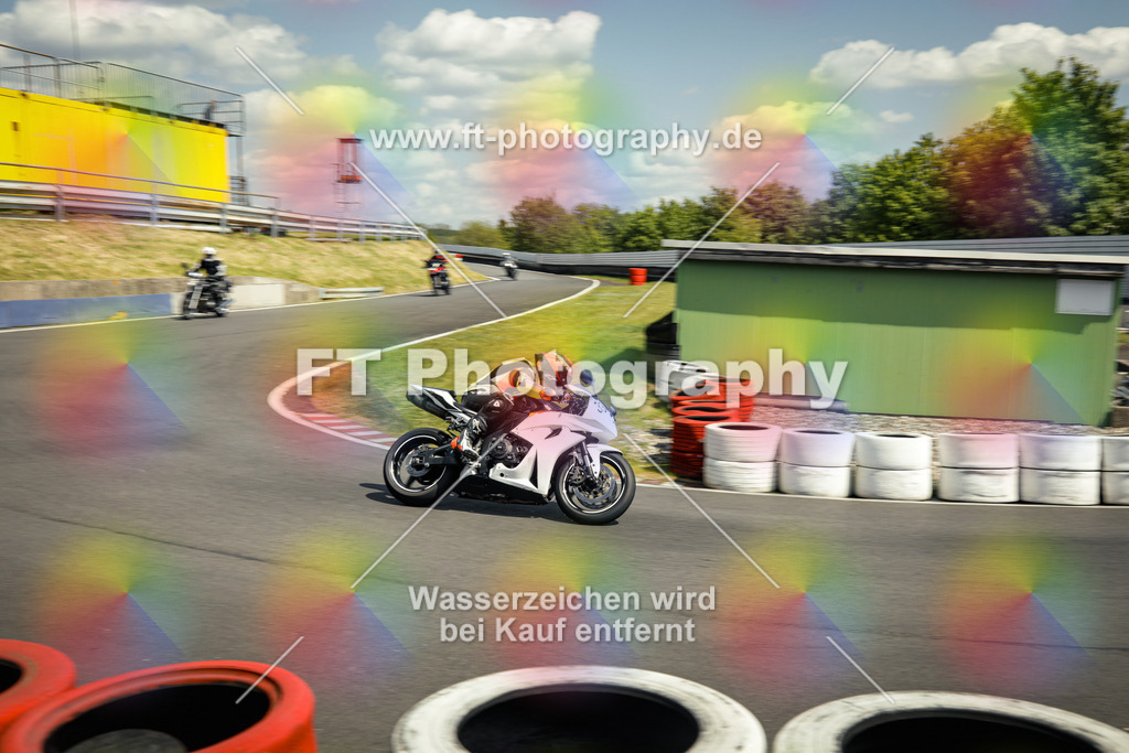OBK_Mai_Justin_Uwe-11001 | Hier findet Ihr Bilder von Touristenfahrten auf der Nürburgring Nordschleife oder von anderen Veranstaltungen die ich besucht habe. Viel Spass beim Durch Schauen 