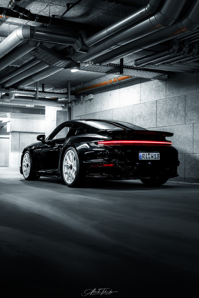 911 Turbo 992 | Entdecken Sie die faszinierende Welt von Alexander Tschuncky Arts: Kreative Fotografie, atemberaubende Automobilkunst und hochwertiger Bilderdruck. Lassen Sie sich inspirieren! - Realisiert mit Pictrs.com